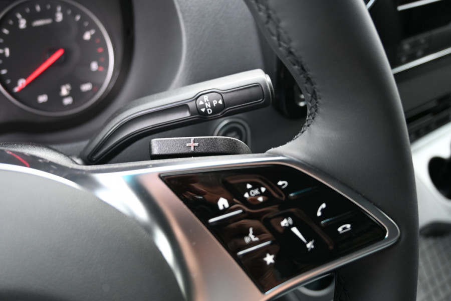 Mercedes-Benz Sprinter 319 CDI 4x4 L2H2 Pro HD Distronic, Draaistoelen, LED, Electrische schuifdeur Mercedes-Benz Sprinter 319 CDI 4x4 L2H2 Pro HD Distronic, Draaistoelen, LED, Electrische schuifdeur