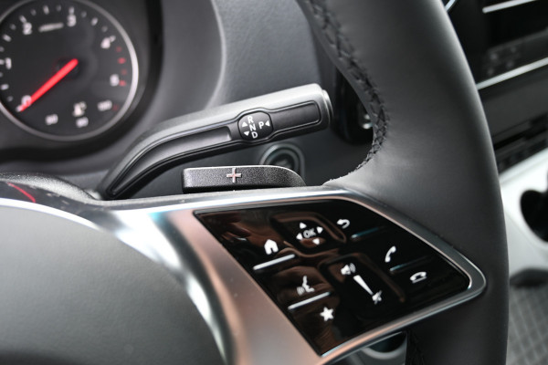 Mercedes-Benz Sprinter 319 CDI 4x4 L2H2 Pro HD Distronic, Draaistoelen, LED, Electrische schuifdeur Mercedes-Benz Sprinter 319 CDI 4x4 L2H2 Pro HD Distronic, Draaistoelen, LED, Electrische schuifdeur