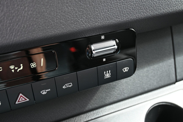 Mercedes-Benz Sprinter 319 CDI 4x4 L2H2 Pro HD Distronic, Draaistoelen, LED, Electrische schuifdeur Mercedes-Benz Sprinter 319 CDI 4x4 L2H2 Pro HD Distronic, Draaistoelen, LED, Electrische schuifdeur