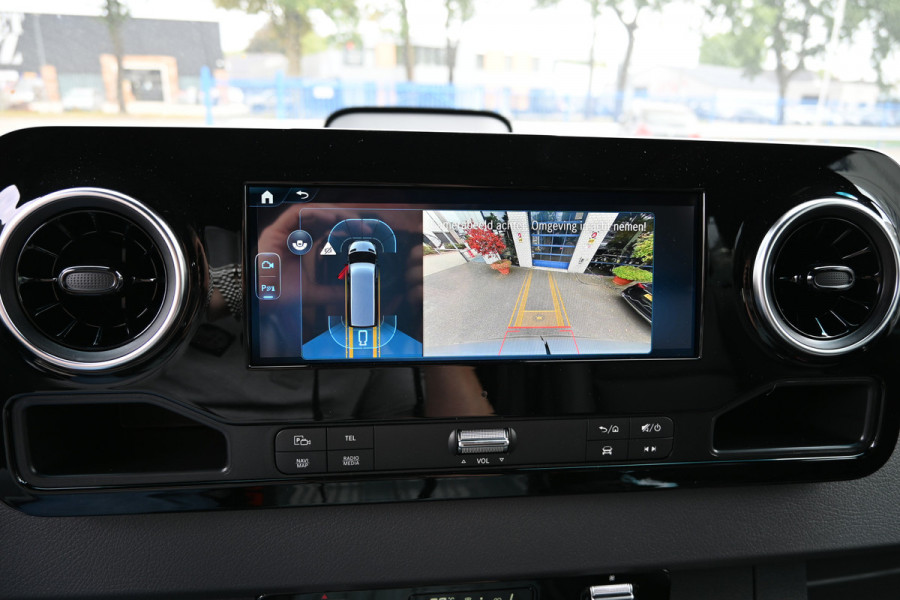 Mercedes-Benz Sprinter 319 CDI 4x4 L2H2 Pro HD Distronic, Draaistoelen, LED, Electrische schuifdeur Mercedes-Benz Sprinter 319 CDI 4x4 L2H2 Pro HD Distronic, Draaistoelen, LED, Electrische schuifdeur