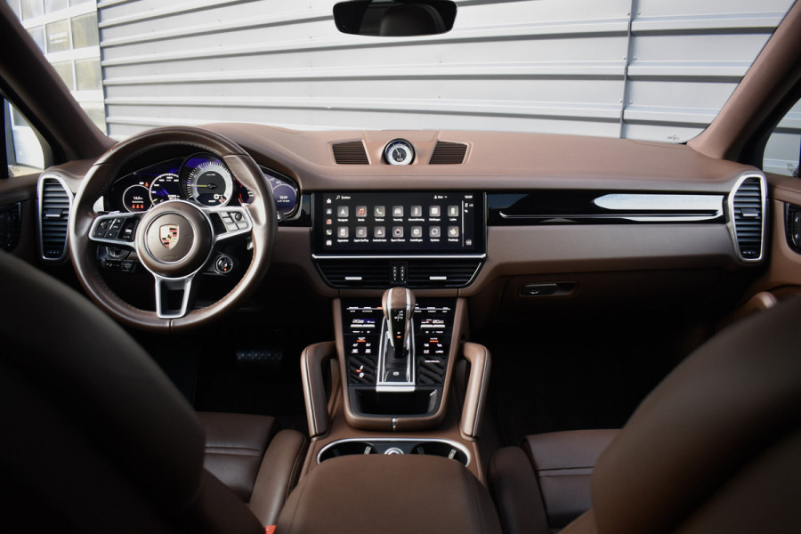 Porsche Cayenne Coupé 3.0 E-Hybrid 462pk SportDesign | Pano | 22'' Wielen | ACC | Softclose | Bose | Stoelventilatie | Head-Up | 360 Camera | Porsche Cayenne Coupé 3.0 E-Hybrid 462pk SportDesign | Pano | 22'' Wielen | ACC | Softclose | Bose | Stoelventilatie | Head-Up | 360 Camera |