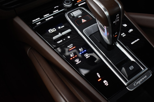 Porsche Cayenne Coupé 3.0 E-Hybrid 462pk SportDesign | Pano | 22'' Wielen | ACC | Softclose | Bose | Stoelventilatie | Head-Up | 360 Camera | Porsche Cayenne Coupé 3.0 E-Hybrid 462pk SportDesign | Pano | 22'' Wielen | ACC | Softclose | Bose | Stoelventilatie | Head-Up | 360 Camera |