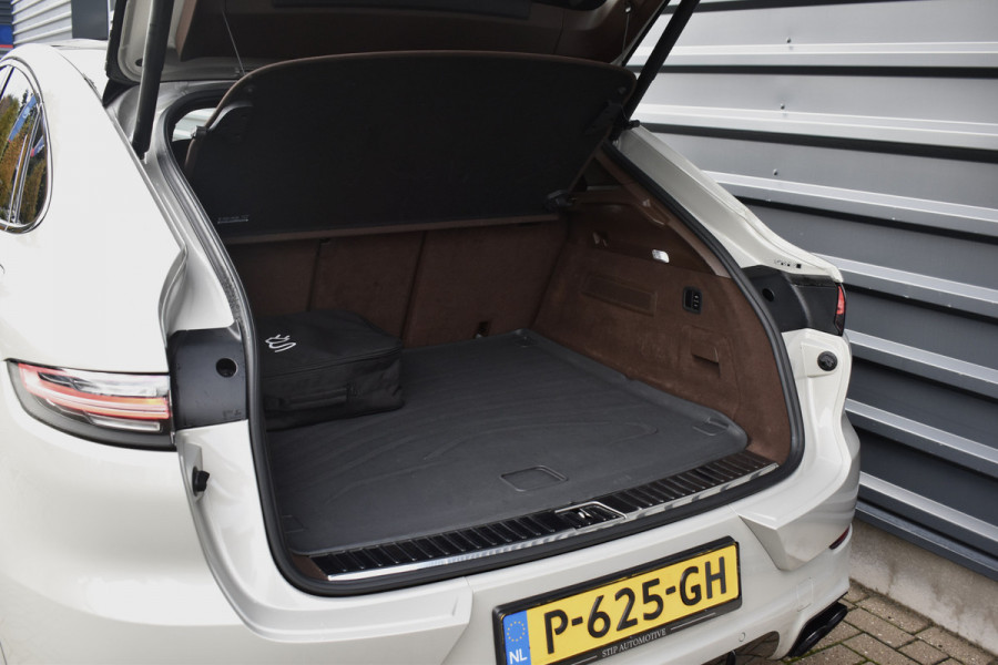 Porsche Cayenne Coupé 3.0 E-Hybrid 462pk SportDesign | Pano | 22'' Wielen | ACC | Softclose | Bose | Stoelventilatie | Head-Up | 360 Camera | Porsche Cayenne Coupé 3.0 E-Hybrid 462pk SportDesign | Pano | 22'' Wielen | ACC | Softclose | Bose | Stoelventilatie | Head-Up | 360 Camera |