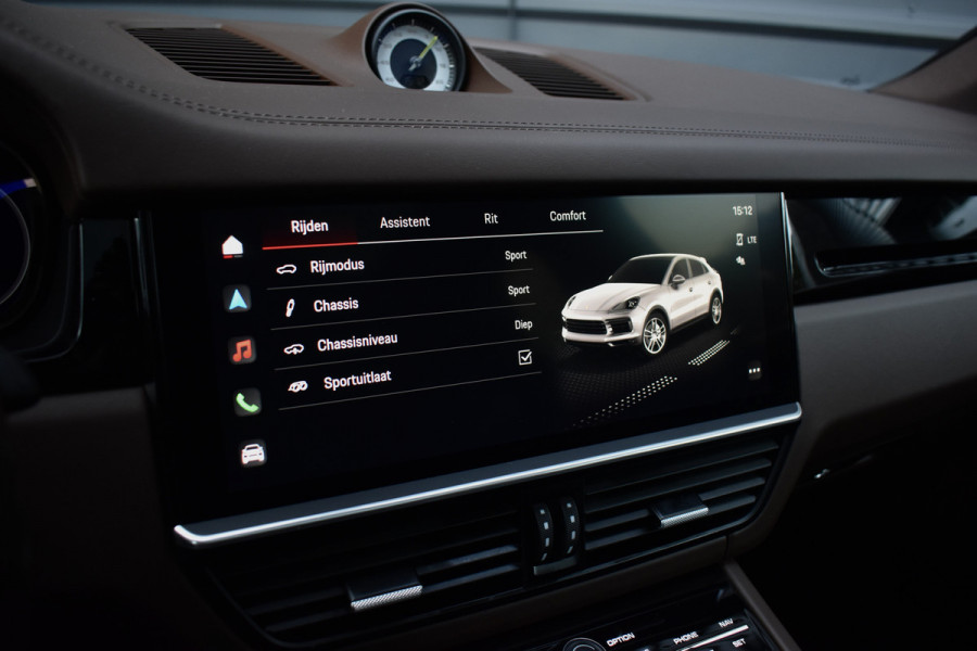 Porsche Cayenne Coupé 3.0 E-Hybrid 462pk SportDesign | Pano | 22'' Wielen | ACC | Softclose | Bose | Stoelventilatie | Head-Up | 360 Camera | Porsche Cayenne Coupé 3.0 E-Hybrid 462pk SportDesign | Pano | 22'' Wielen | ACC | Softclose | Bose | Stoelventilatie | Head-Up | 360 Camera |