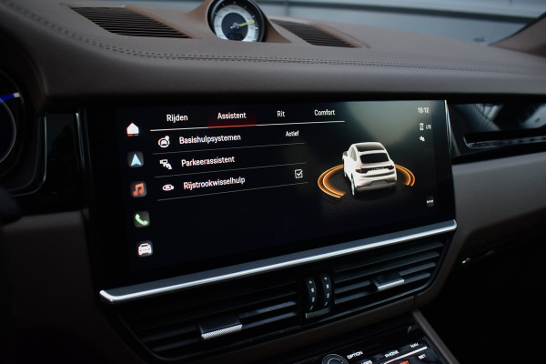 Porsche Cayenne Coupé 3.0 E-Hybrid 462pk SportDesign | Pano | 22'' Wielen | ACC | Softclose | Bose | Stoelventilatie | Head-Up | 360 Camera | Porsche Cayenne Coupé 3.0 E-Hybrid 462pk SportDesign | Pano | 22'' Wielen | ACC | Softclose | Bose | Stoelventilatie | Head-Up | 360 Camera |