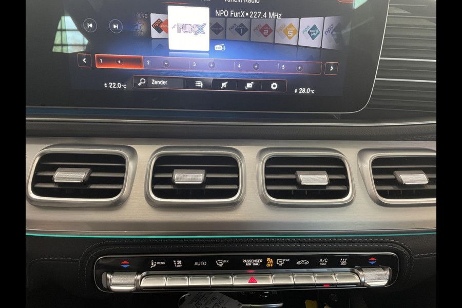 Mercedes-Benz GLE 350 e 4MATIC Navigatie Apple Carplay/Android Auto 360 Camera Parkeersensoren Head-up-display Cruise Control Stoelverwarming voor en achter Stuurverwarming Sfeerverlichting Virtual Cockpit Climate Control