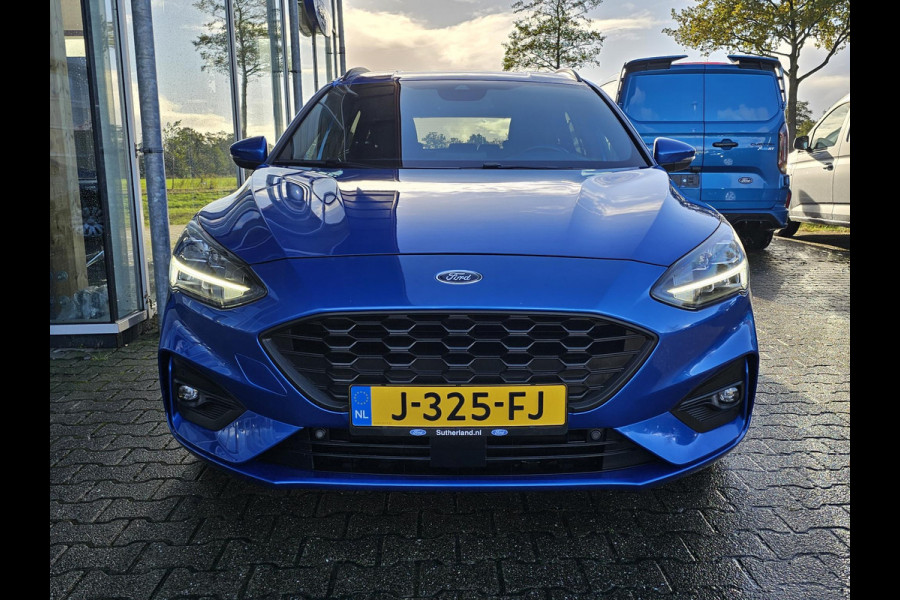 Ford FOCUS Wagon 1.5 EcoBoost ST-line Business 150 pk | Full led | PDC v+a | Trekhaak afneembaar | Keyless entry | Winterpack | Camera | Lane assist etc. Ford FOCUS Wagon 1.5 EcoBoost ST-line Business 150 pk | Full led | PDC v+a | Trekhaak afneembaar | Keyless entry | Winterpack | Camera | Lane assist etc.