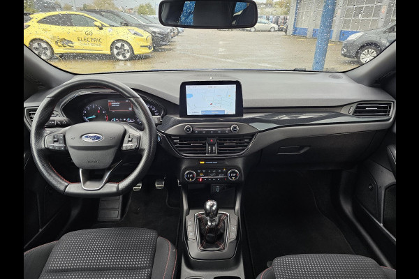 Ford FOCUS Wagon 1.5 EcoBoost ST-line Business 150 pk | Full led | PDC v+a | Trekhaak afneembaar | Keyless entry | Winterpack | Camera | Lane assist etc. Ford FOCUS Wagon 1.5 EcoBoost ST-line Business 150 pk | Full led | PDC v+a | Trekhaak afneembaar | Keyless entry | Winterpack | Camera | Lane assist etc.