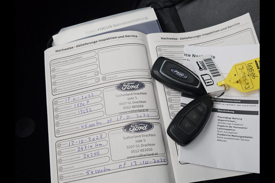 Ford FOCUS Wagon 1.5 EcoBoost ST-line Business 150 pk | Full led | PDC v+a | Trekhaak afneembaar | Keyless entry | Winterpack | Camera | Lane assist etc. Ford FOCUS Wagon 1.5 EcoBoost ST-line Business 150 pk | Full led | PDC v+a | Trekhaak afneembaar | Keyless entry | Winterpack | Camera | Lane assist etc.