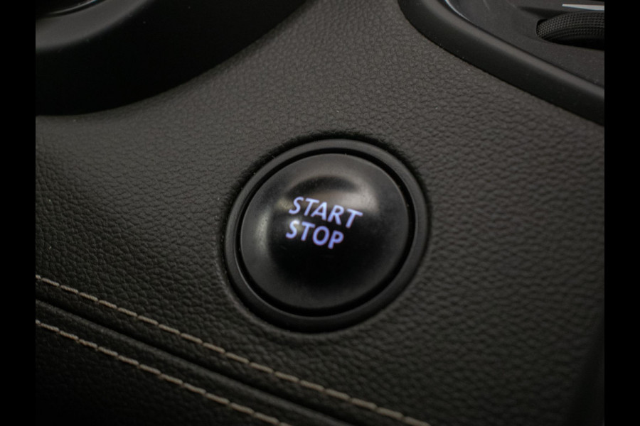 Renault Scénic 1.2 TCe Bose Sport (CARPLAY,NAVI,LED,SPORTSTOELEN,CAMERA,LEDER,TREKHAAK,PDC,CRUISE,CLIMATE,NETTESTAAT)