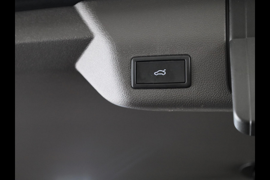 Volkswagen Multivan 1.5 eHybrid L2 Bulli Edition 4Motion 7 persoons | Trekhaak | Assistentiepakket | Verwarmbare voorstoelen