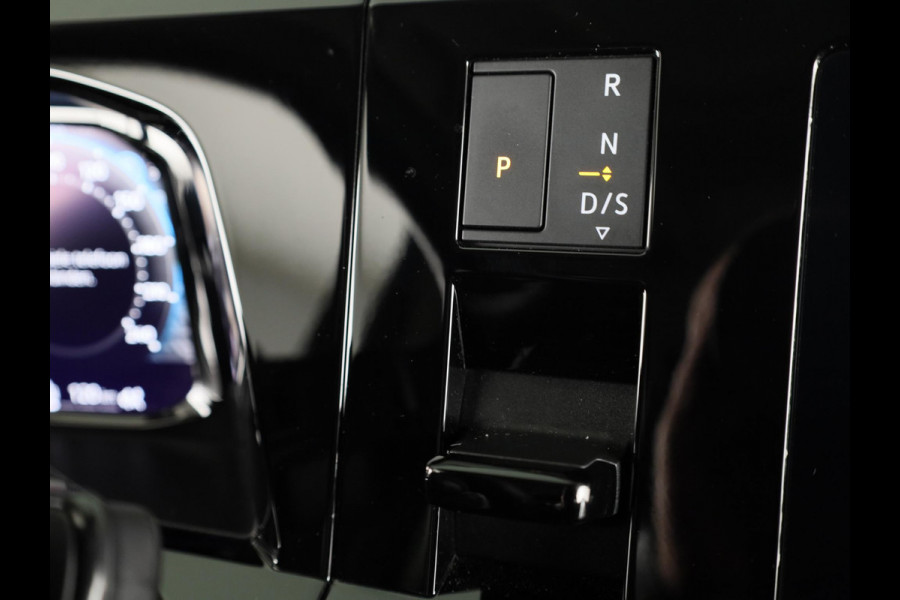 Volkswagen Multivan 1.5 eHybrid L2 Bulli Edition 4Motion 7 persoons | Trekhaak | Assistentiepakket | Verwarmbare voorstoelen