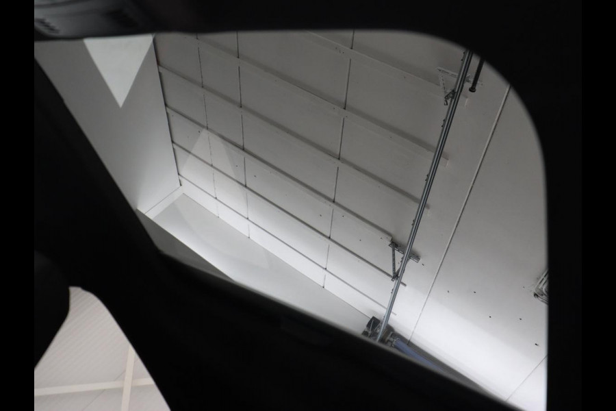 Volkswagen Polo 1.0 TSI R Line | Panoramadak | Stoelverwarming | Camera | Keyless | Adaptive cruise | Full LED | Virtual Cockpit | Navigatie | Climate control Volkswagen Polo 1.0 TSI R Line | Panoramadak | Stoelverwarming | Camera | Keyless | Adaptive cruise | Full LED | Virtual Cockpit | Navigatie | Climate control