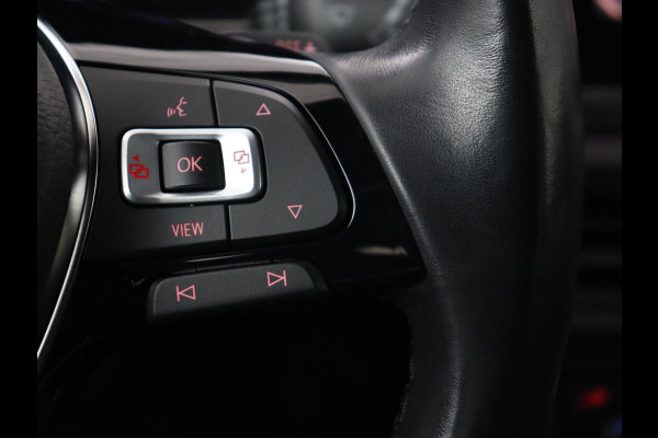 Volkswagen Polo 1.0 TSI R Line | Panoramadak | Stoelverwarming | Camera | Keyless | Adaptive cruise | Full LED | Virtual Cockpit | Navigatie | Climate control Volkswagen Polo 1.0 TSI R Line | Panoramadak | Stoelverwarming | Camera | Keyless | Adaptive cruise | Full LED | Virtual Cockpit | Navigatie | Climate control