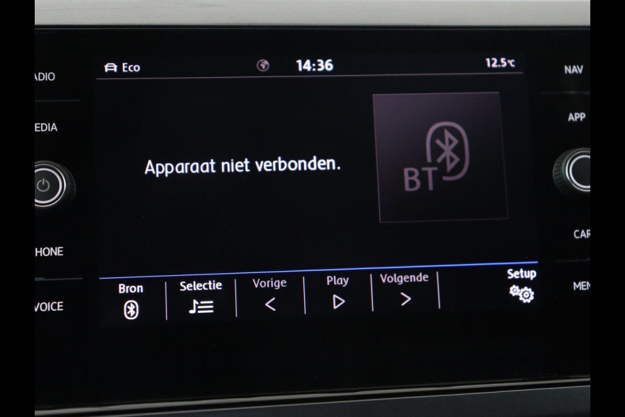 Volkswagen Polo 1.0 TSI R Line | Panoramadak | Stoelverwarming | Camera | Keyless | Adaptive cruise | Full LED | Virtual Cockpit | Navigatie | Climate control Volkswagen Polo 1.0 TSI R Line | Panoramadak | Stoelverwarming | Camera | Keyless | Adaptive cruise | Full LED | Virtual Cockpit | Navigatie | Climate control