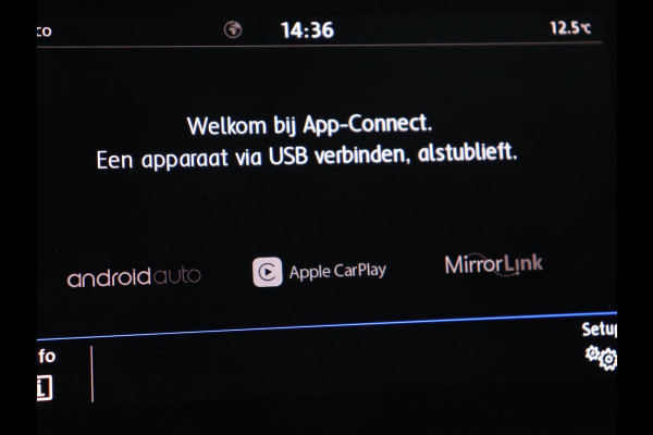 Volkswagen Polo 1.0 TSI R Line | Panoramadak | Stoelverwarming | Camera | Keyless | Adaptive cruise | Full LED | Virtual Cockpit | Navigatie | Climate control Volkswagen Polo 1.0 TSI R Line | Panoramadak | Stoelverwarming | Camera | Keyless | Adaptive cruise | Full LED | Virtual Cockpit | Navigatie | Climate control