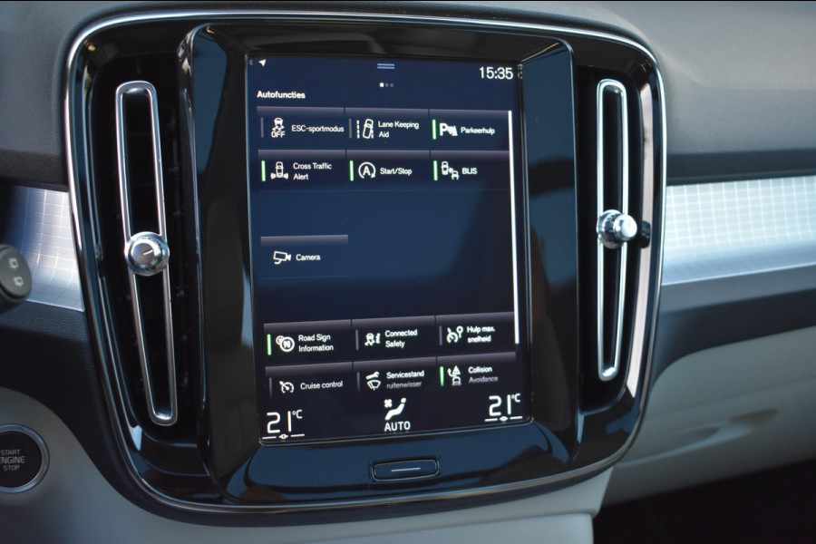 Volvo XC40 1.5 T3 Momentum Pro | PANO | CAMERA | APPLE CARPLAY | ANDROID AUTO | ACC | NAP