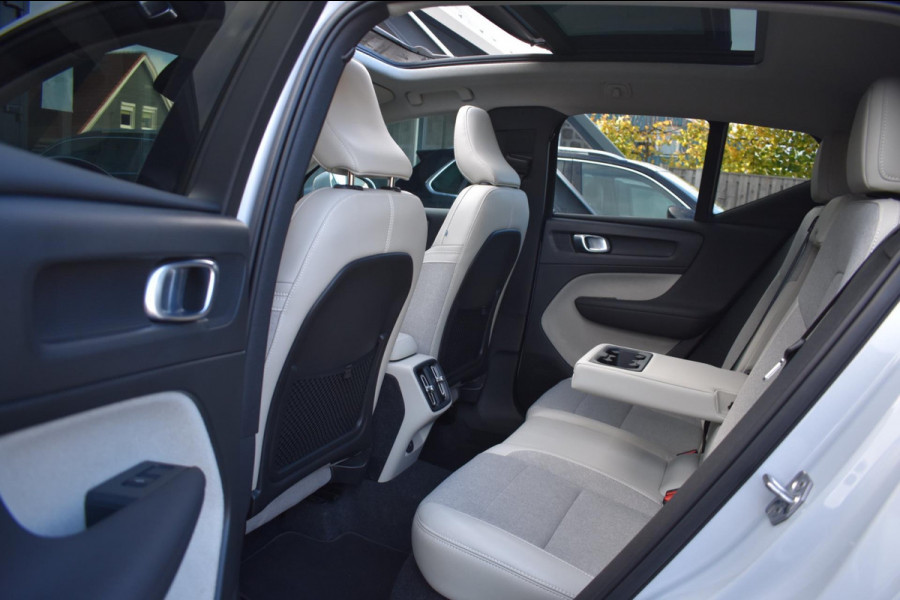 Volvo XC40 1.5 T3 Momentum Pro | PANO | CAMERA | APPLE CARPLAY | ANDROID AUTO | ACC | NAP