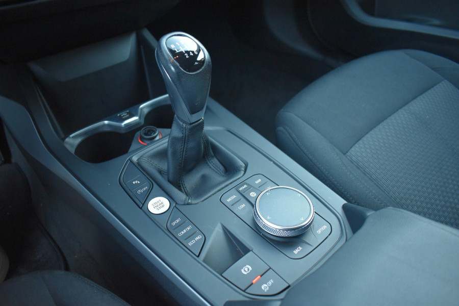 BMW 1-serie 118i Executive Edition | Navi Prof. | Carplay | Virtual Cockpit | DAB | PDC BMW 1-serie 118i Executive Edition | Navi Prof. | Carplay | Virtual Cockpit | DAB | PDC