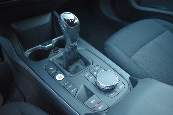 BMW 1-serie 118i Executive Edition | Navi Prof. | Carplay | Virtual Cockpit | DAB | PDC BMW 1-serie 118i Executive Edition | Navi Prof. | Carplay | Virtual Cockpit | DAB | PDC