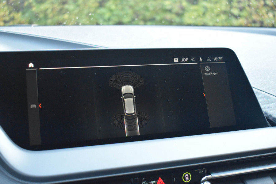 BMW 1-serie 118i Executive Edition | Navi Prof. | Carplay | Virtual Cockpit | DAB | PDC BMW 1-serie 118i Executive Edition | Navi Prof. | Carplay | Virtual Cockpit | DAB | PDC