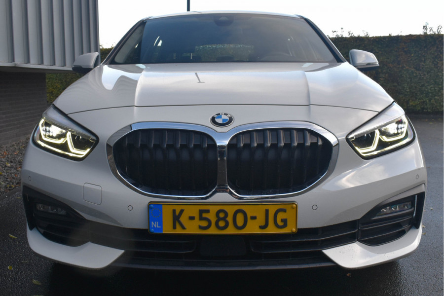 BMW 1-serie 118i Executive Edition | Navi Prof. | Carplay | Virtual Cockpit | DAB | PDC BMW 1-serie 118i Executive Edition | Navi Prof. | Carplay | Virtual Cockpit | DAB | PDC