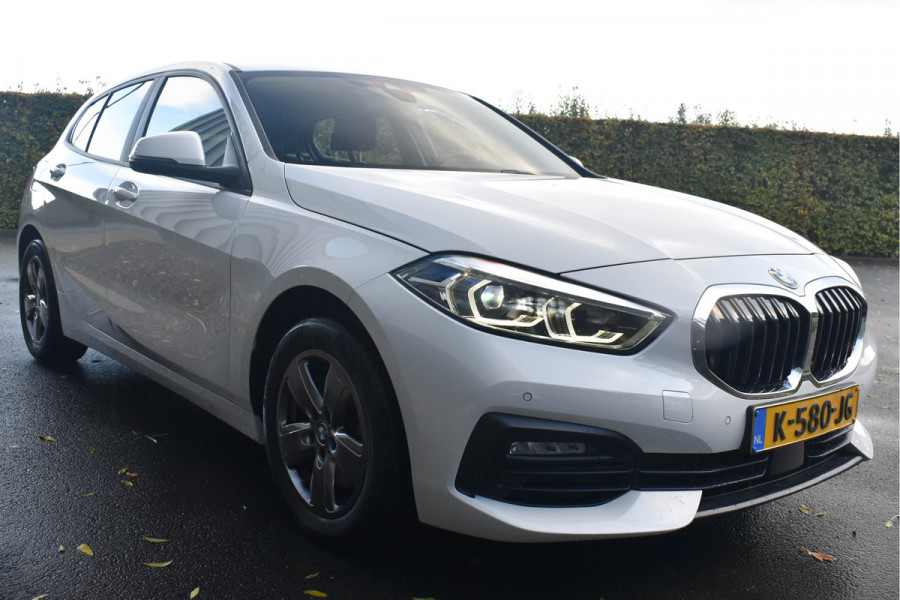 BMW 1-serie 118i Executive Edition | Navi Prof. | Carplay | Virtual Cockpit | DAB | PDC BMW 1-serie 118i Executive Edition | Navi Prof. | Carplay | Virtual Cockpit | DAB | PDC