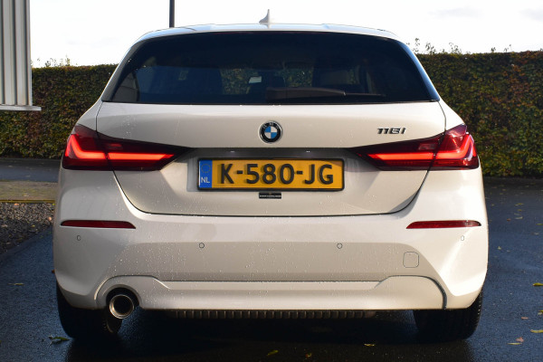 BMW 1-serie 118i Executive Edition | Navi Prof. | Carplay | Virtual Cockpit | DAB | PDC BMW 1-serie 118i Executive Edition | Navi Prof. | Carplay | Virtual Cockpit | DAB | PDC