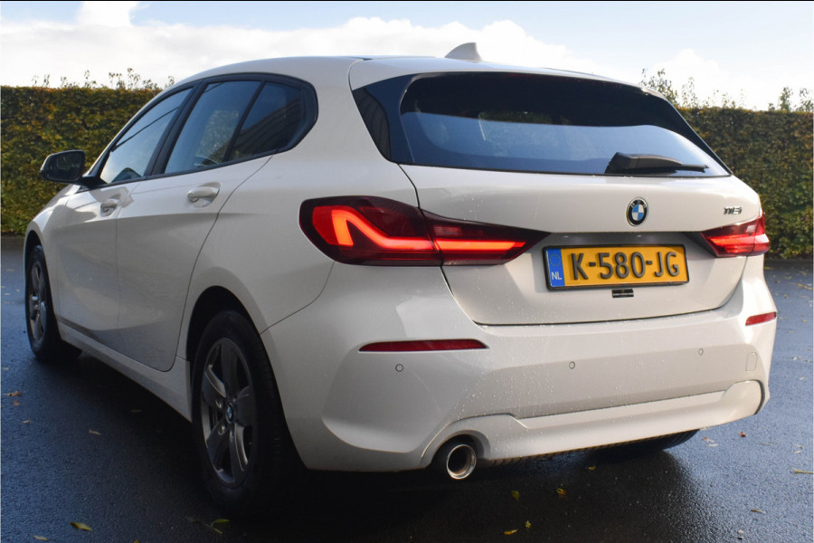 BMW 1-serie 118i Executive Edition | Navi Prof. | Carplay | Virtual Cockpit | DAB | PDC BMW 1-serie 118i Executive Edition | Navi Prof. | Carplay | Virtual Cockpit | DAB | PDC