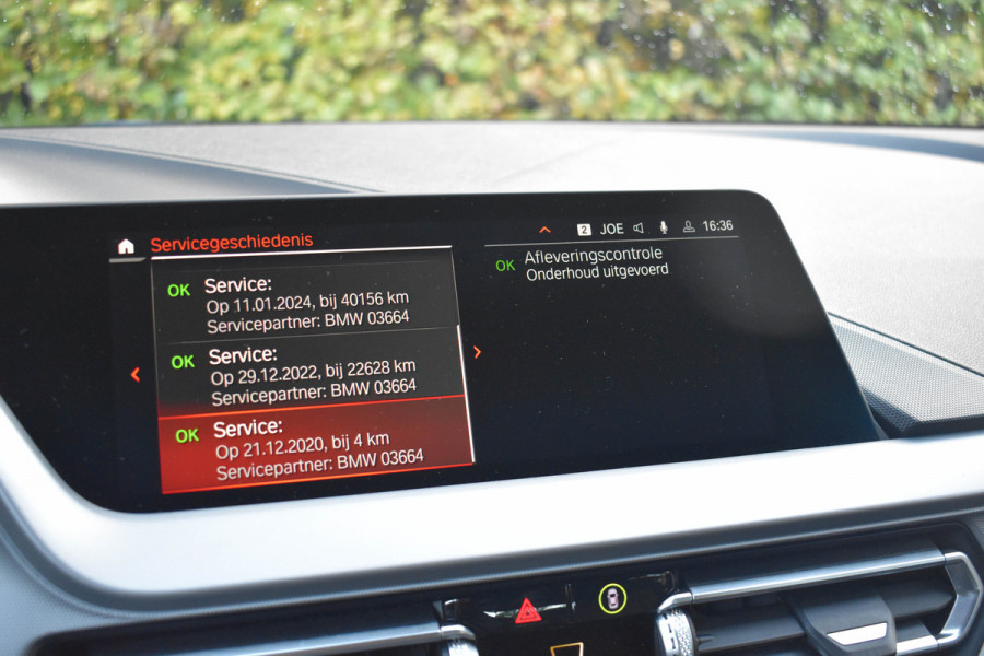 BMW 1-serie 118i Executive Edition | Navi Prof. | Carplay | Virtual Cockpit | DAB | PDC BMW 1-serie 118i Executive Edition | Navi Prof. | Carplay | Virtual Cockpit | DAB | PDC