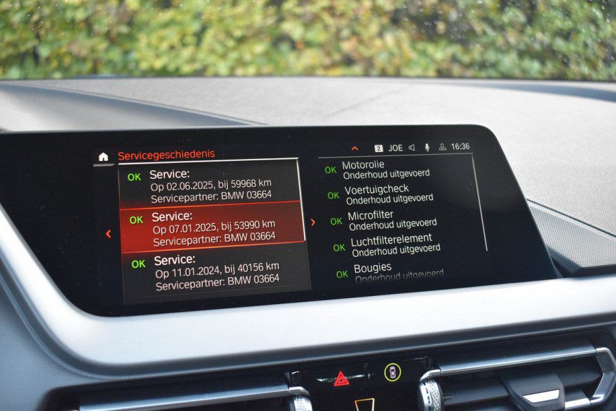 BMW 1-serie 118i Executive Edition | Navi Prof. | Carplay | Virtual Cockpit | DAB | PDC BMW 1-serie 118i Executive Edition | Navi Prof. | Carplay | Virtual Cockpit | DAB | PDC