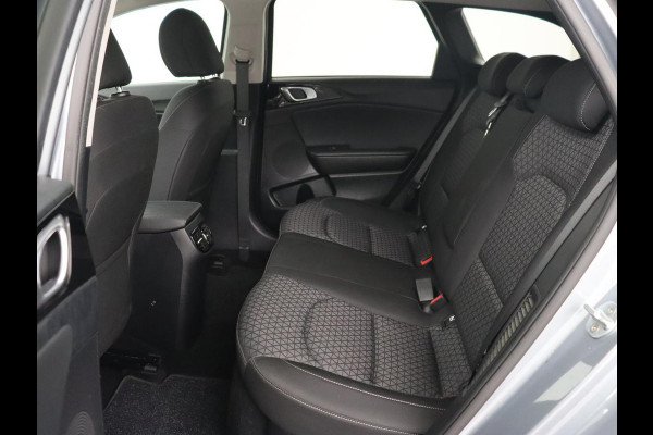 Kia Ceed 1.6 GDI PHEV DynamicLine | Carplay | Camera | Navigatie | Keyless | Climate control | Cruise control | Full LED | Parkeerhulp | Plug In Kia Ceed 1.6 GDI PHEV DynamicLine | Carplay | Camera | Navigatie | Keyless | Climate control | Cruise control | Full LED | Parkeerhulp | Plug In