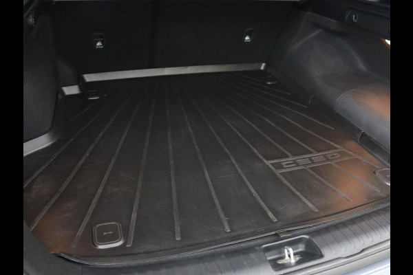 Kia Ceed 1.6 GDI PHEV DynamicLine | Carplay | Camera | Navigatie | Keyless | Climate control | Cruise control | Full LED | Parkeerhulp | Plug In Kia Ceed 1.6 GDI PHEV DynamicLine | Carplay | Camera | Navigatie | Keyless | Climate control | Cruise control | Full LED | Parkeerhulp | Plug In