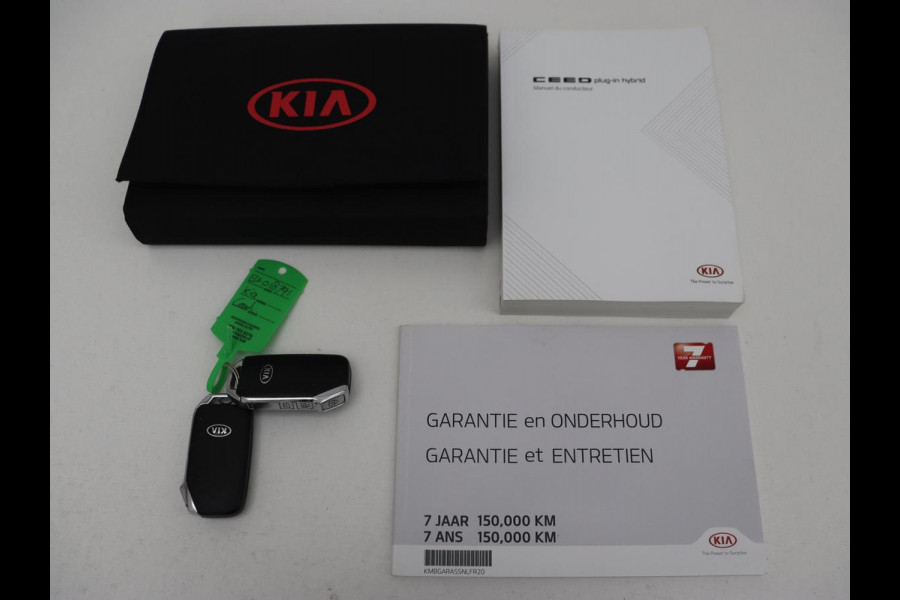Kia Ceed 1.6 GDI PHEV DynamicLine | Carplay | Camera | Navigatie | Keyless | Climate control | Cruise control | Full LED | Parkeerhulp | Plug In Kia Ceed 1.6 GDI PHEV DynamicLine | Carplay | Camera | Navigatie | Keyless | Climate control | Cruise control | Full LED | Parkeerhulp | Plug In