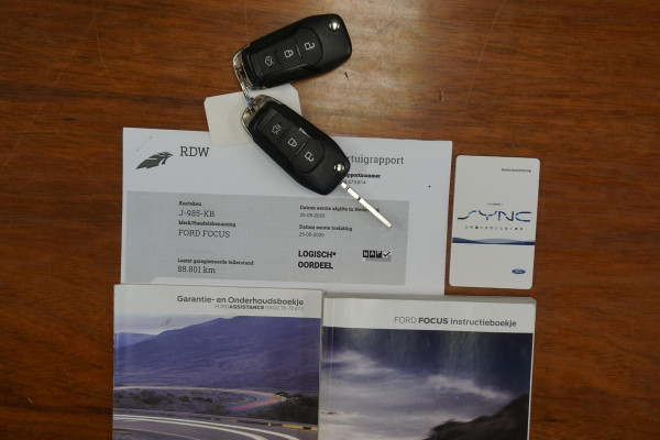 Ford Focus 1.0 EcoBoost 125PK Hybrid Edition Business/Camera /Rijklaarprijs! Ford Focus 1.0 EcoBoost 125PK Hybrid Edition Business/Camera /Rijklaarprijs!