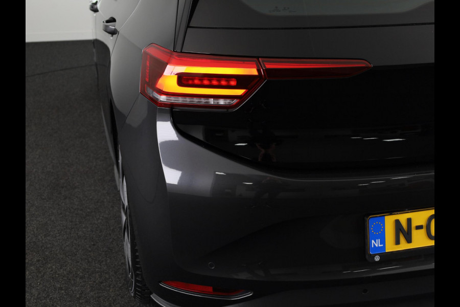 Volkswagen ID.3 Life 58 kWh 204 pk | Navigatie | Parkeersensoren | Adaptieve cruise control | LED koplampen | Stoelverwarming | Volkswagen ID.3 Life 58 kWh 204 pk | Navigatie | Parkeersensoren | Adaptieve cruise control | LED koplampen | Stoelverwarming |