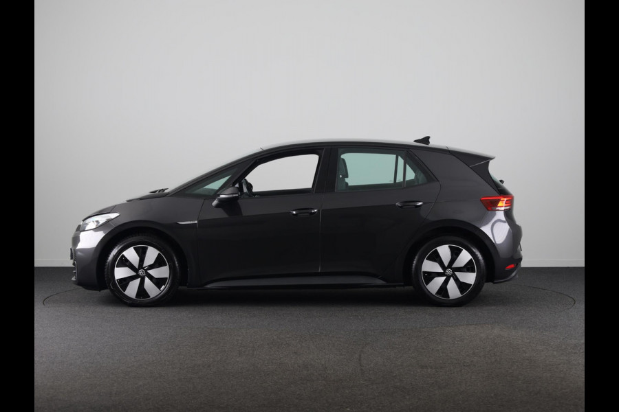 Volkswagen ID.3 Life 58 kWh 204 pk | Navigatie | Parkeersensoren | Adaptieve cruise control | LED koplampen | Stoelverwarming | Volkswagen ID.3 Life 58 kWh 204 pk | Navigatie | Parkeersensoren | Adaptieve cruise control | LED koplampen | Stoelverwarming |