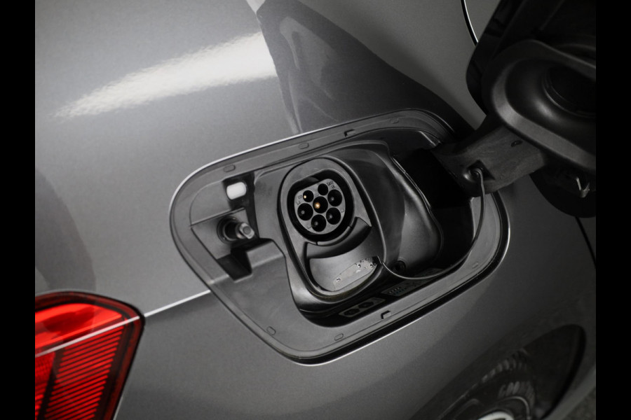 Volkswagen ID.3 Life 58 kWh 204 pk | Navigatie | Parkeersensoren | Adaptieve cruise control | LED koplampen | Stoelverwarming | Volkswagen ID.3 Life 58 kWh 204 pk | Navigatie | Parkeersensoren | Adaptieve cruise control | LED koplampen | Stoelverwarming |