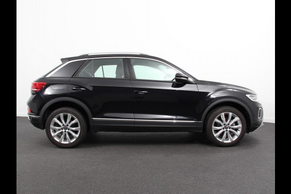 Volkswagen T-Roc 1.5 TSI 150pk DSG Style Plus | Navigatie | Apple Carplay/Android Auto | Parkeersensoren | Camera | Adaptive Cruise Control | Blind Spot Assist | Stoel- en stuurverwarming | Elektrische achterklep | Ledverlichting | Climate Control Volkswagen T-Roc 1.5 TSI 150pk DSG Style Plus | Navigatie | Apple Carplay/Android Auto | Parkeersensoren | Camera | Adaptive Cruise Control | Blind Spot Assist | Stoel- en stuurverwarming | Elektrische achterklep | Ledverlichting | Climate Control