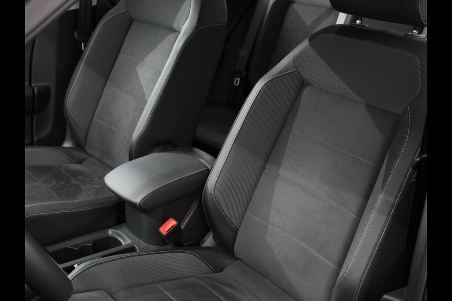 Volkswagen T-Roc 1.5 TSI 150pk DSG Style Plus | Navigatie | Apple Carplay/Android Auto | Parkeersensoren | Camera | Adaptive Cruise Control | Blind Spot Assist | Stoel- en stuurverwarming | Elektrische achterklep | Ledverlichting | Climate Control Volkswagen T-Roc 1.5 TSI 150pk DSG Style Plus | Navigatie | Apple Carplay/Android Auto | Parkeersensoren | Camera | Adaptive Cruise Control | Blind Spot Assist | Stoel- en stuurverwarming | Elektrische achterklep | Ledverlichting | Climate Control