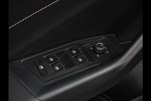 Volkswagen T-Roc 1.5 TSI 150pk DSG Style Plus | Navigatie | Apple Carplay/Android Auto | Parkeersensoren | Camera | Adaptive Cruise Control | Blind Spot Assist | Stoel- en stuurverwarming | Elektrische achterklep | Ledverlichting | Climate Control Volkswagen T-Roc 1.5 TSI 150pk DSG Style Plus | Navigatie | Apple Carplay/Android Auto | Parkeersensoren | Camera | Adaptive Cruise Control | Blind Spot Assist | Stoel- en stuurverwarming | Elektrische achterklep | Ledverlichting | Climate Control