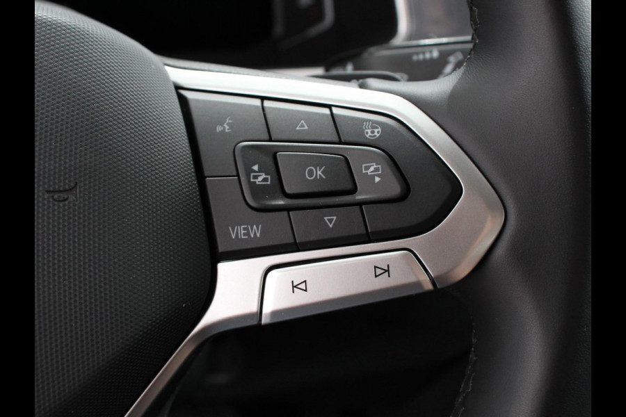 Volkswagen T-Roc 1.5 TSI 150pk DSG Style Plus | Navigatie | Apple Carplay/Android Auto | Parkeersensoren | Camera | Adaptive Cruise Control | Blind Spot Assist | Stoel- en stuurverwarming | Elektrische achterklep | Ledverlichting | Climate Control Volkswagen T-Roc 1.5 TSI 150pk DSG Style Plus | Navigatie | Apple Carplay/Android Auto | Parkeersensoren | Camera | Adaptive Cruise Control | Blind Spot Assist | Stoel- en stuurverwarming | Elektrische achterklep | Ledverlichting | Climate Control