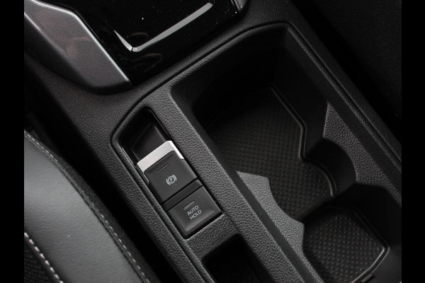 Volkswagen T-Roc 1.5 TSI 150pk DSG Style Plus | Navigatie | Apple Carplay/Android Auto | Parkeersensoren | Camera | Adaptive Cruise Control | Blind Spot Assist | Stoel- en stuurverwarming | Elektrische achterklep | Ledverlichting | Climate Control Volkswagen T-Roc 1.5 TSI 150pk DSG Style Plus | Navigatie | Apple Carplay/Android Auto | Parkeersensoren | Camera | Adaptive Cruise Control | Blind Spot Assist | Stoel- en stuurverwarming | Elektrische achterklep | Ledverlichting | Climate Control