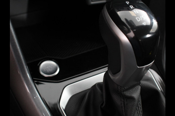 Volkswagen T-Roc 1.5 TSI 150pk DSG Style Plus | Navigatie | Apple Carplay/Android Auto | Parkeersensoren | Camera | Adaptive Cruise Control | Blind Spot Assist | Stoel- en stuurverwarming | Elektrische achterklep | Ledverlichting | Climate Control Volkswagen T-Roc 1.5 TSI 150pk DSG Style Plus | Navigatie | Apple Carplay/Android Auto | Parkeersensoren | Camera | Adaptive Cruise Control | Blind Spot Assist | Stoel- en stuurverwarming | Elektrische achterklep | Ledverlichting | Climate Control