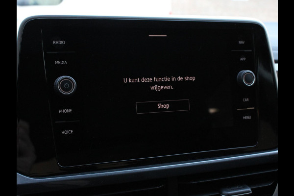 Volkswagen T-Roc 1.5 TSI 150pk DSG Style Plus | Navigatie | Apple Carplay/Android Auto | Parkeersensoren | Camera | Adaptive Cruise Control | Blind Spot Assist | Stoel- en stuurverwarming | Elektrische achterklep | Ledverlichting | Climate Control Volkswagen T-Roc 1.5 TSI 150pk DSG Style Plus | Navigatie | Apple Carplay/Android Auto | Parkeersensoren | Camera | Adaptive Cruise Control | Blind Spot Assist | Stoel- en stuurverwarming | Elektrische achterklep | Ledverlichting | Climate Control
