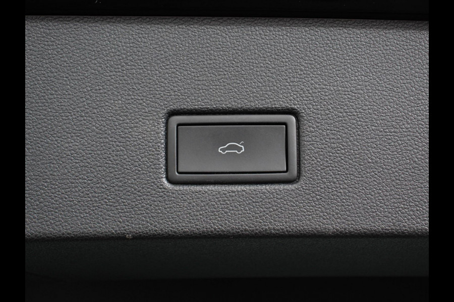 Volkswagen T-Roc 1.5 TSI 150pk DSG Style Plus | Navigatie | Apple Carplay/Android Auto | Parkeersensoren | Camera | Adaptive Cruise Control | Blind Spot Assist | Stoel- en stuurverwarming | Elektrische achterklep | Ledverlichting | Climate Control Volkswagen T-Roc 1.5 TSI 150pk DSG Style Plus | Navigatie | Apple Carplay/Android Auto | Parkeersensoren | Camera | Adaptive Cruise Control | Blind Spot Assist | Stoel- en stuurverwarming | Elektrische achterklep | Ledverlichting | Climate Control