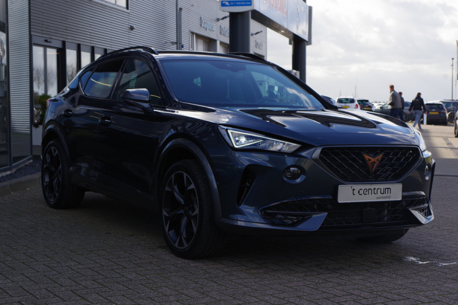 CUPRA Formentor 1.4 e-Hybrid 204 PK Adrenaline PHEV, Carplay, Camera, Keyless, LED CUPRA Formentor 1.4 e-Hybrid 204 PK Adrenaline PHEV, Carplay, Camera, Keyless, LED