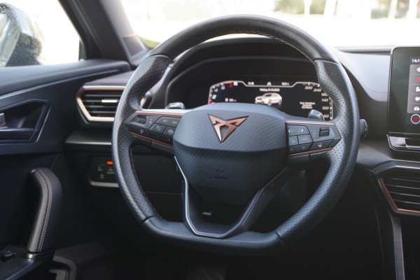 CUPRA Formentor 1.4 e-Hybrid 204 PK Adrenaline PHEV, Carplay, Camera, Keyless, LED CUPRA Formentor 1.4 e-Hybrid 204 PK Adrenaline PHEV, Carplay, Camera, Keyless, LED
