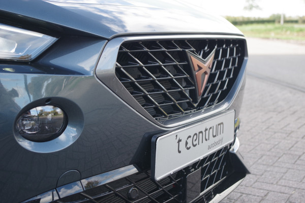 CUPRA Formentor 1.4 e-Hybrid 204 PK Adrenaline PHEV, Carplay, Camera, Keyless, LED CUPRA Formentor 1.4 e-Hybrid 204 PK Adrenaline PHEV, Carplay, Camera, Keyless, LED