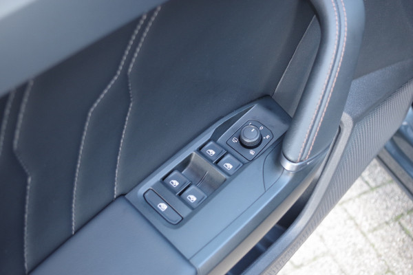 CUPRA Formentor 1.4 e-Hybrid 204 PK Adrenaline PHEV, Carplay, Camera, Keyless, LED CUPRA Formentor 1.4 e-Hybrid 204 PK Adrenaline PHEV, Carplay, Camera, Keyless, LED